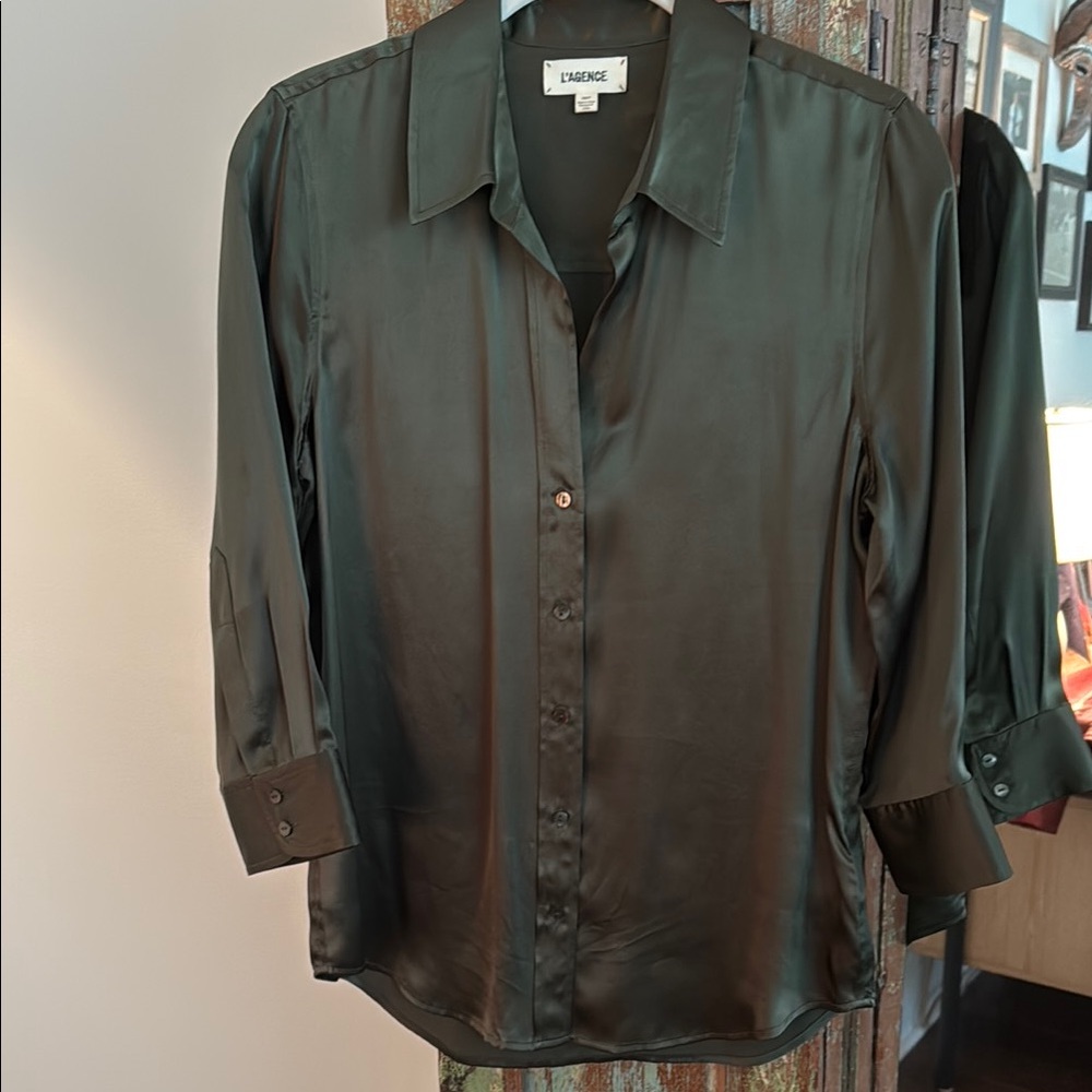 L’Agence Silk shirt in Olive XS